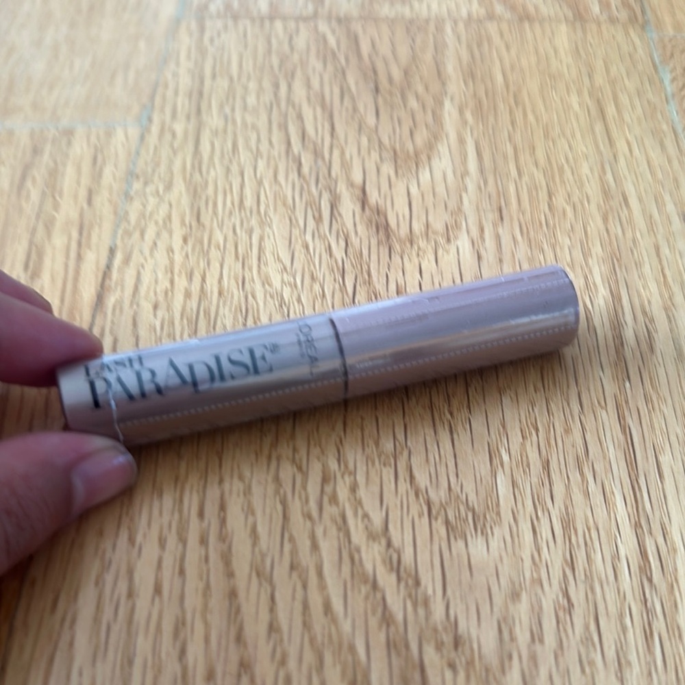 L'Oreal Black Voluminous Mascara